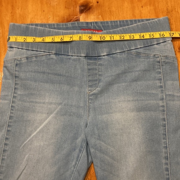 Guess High Waisted Elastic Waist Skinny Stretch Jeans - Host Pick - Picture 12 of 12